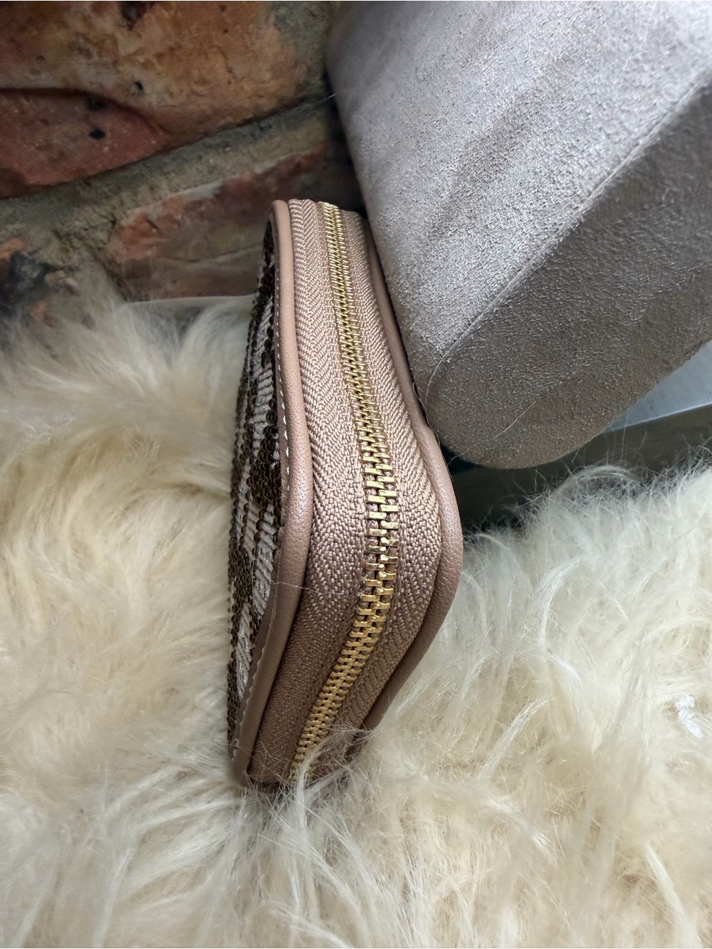 Coach Small Crystal Signature Logo Jacquard Zip Around Card Holder - Picture 5 of 11
